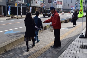 入間市防火安全協会員による広報	