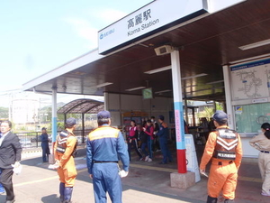 高麗駅の登山者の様子