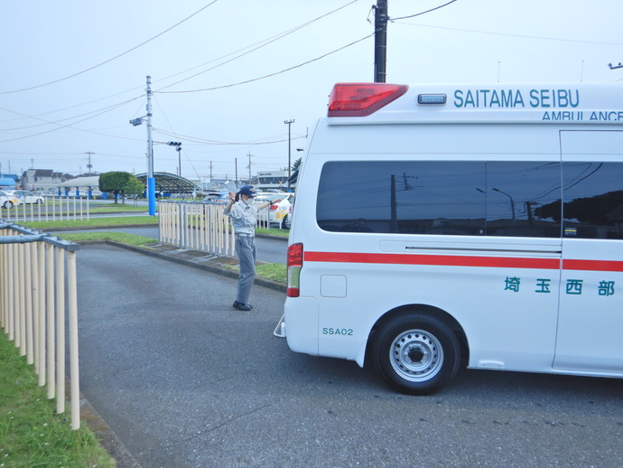 救急車クランクコース通過訓練