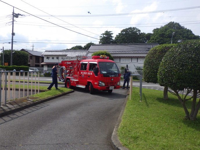 消防車クランク通過訓練