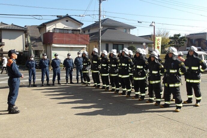所沢東消防署長による訓練講評の写真