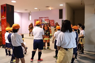 救助隊による救助訓練見学