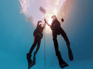 潜水救助活動中の写真