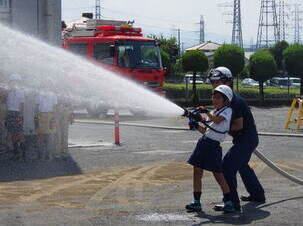 消防車からの放水体験